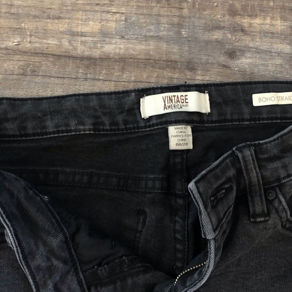 Jeans - Picture 2 of 3